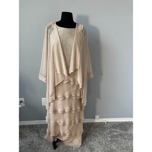 Elegant Cream Layered Women's Dress